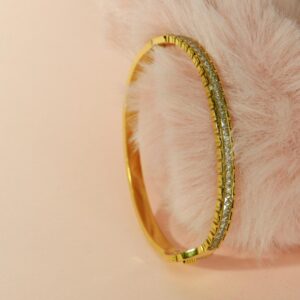 Bracciale rigido a manetta con pietre zirconie